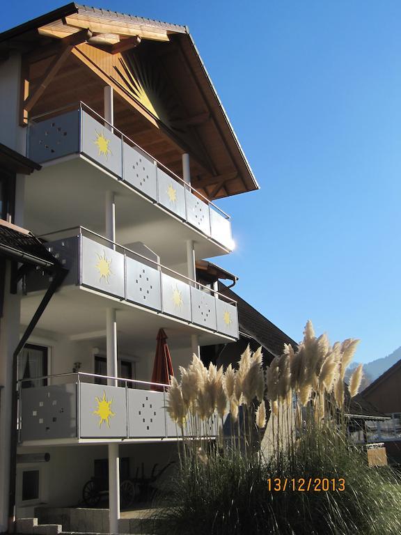 Gasthaus-Krone-Post Simonswald Exterior foto